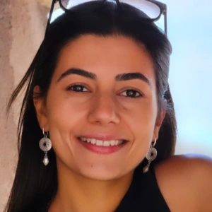 Διαλυνά Εύα - Καθηγήτρια Ποσοτικών Μεθόδων στο instateacher.gr