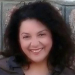 Βίκυ Μ. - Καθηγήτρια Αγγλικών στο instateacher.gr