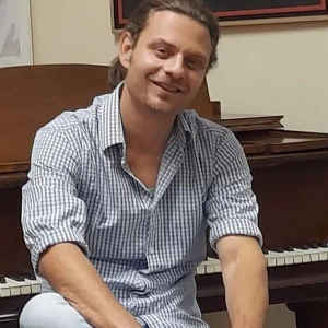 Παπαθεοδώρου Σπύρος - Δάσκαλος Μουσικής Θεωρίας στο instateacher.gr